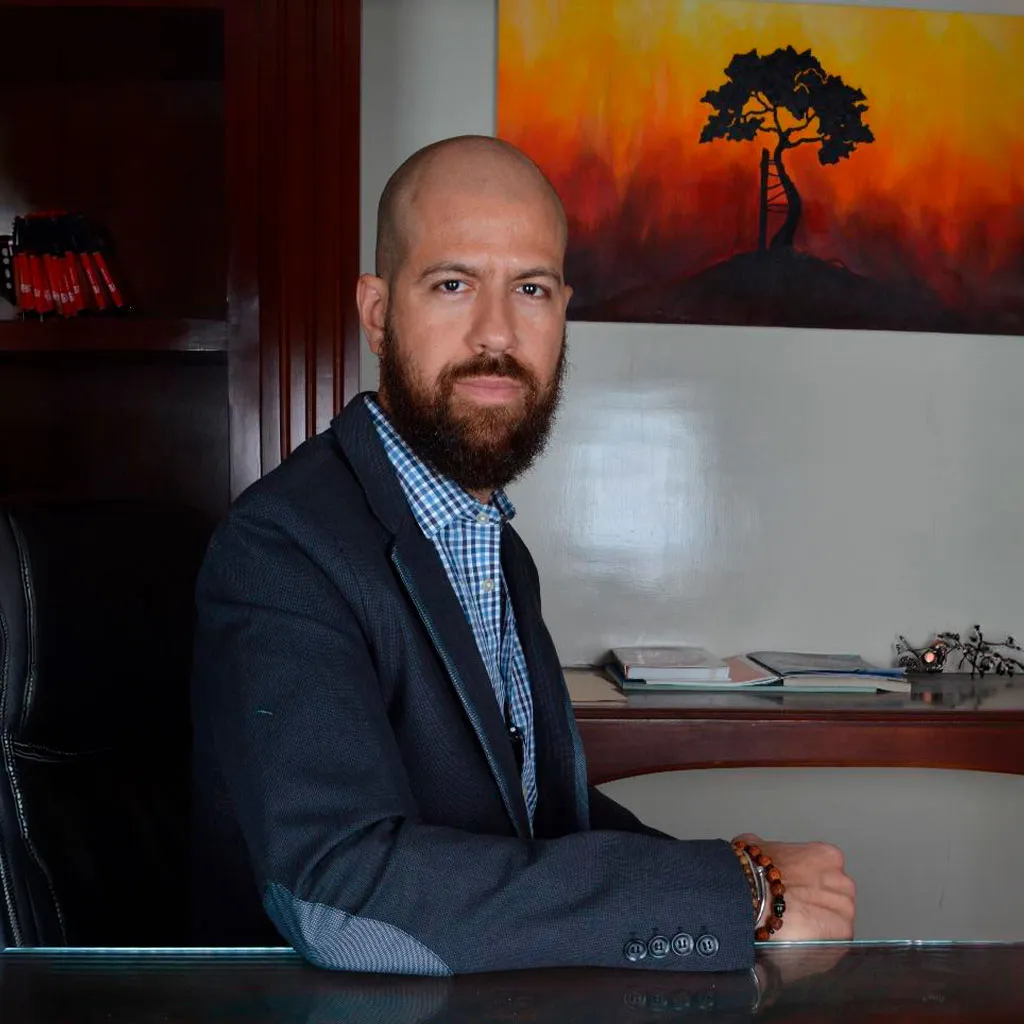 Dr. Ricardo Delgadillo Ochoa - Traumatólogo